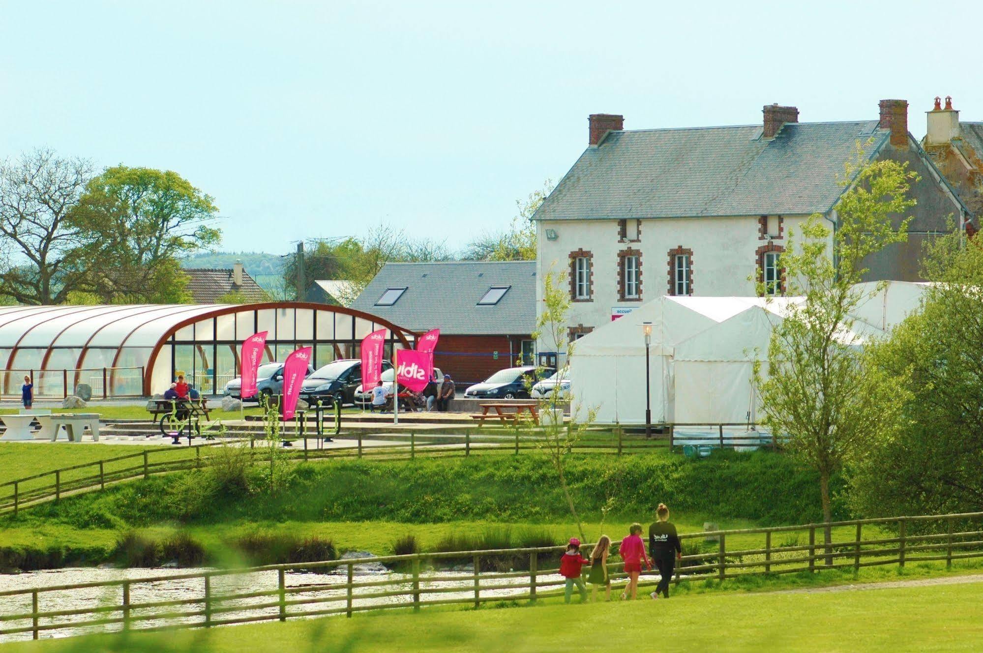 Camping Officiel Siblu Domaine De Litteau エクステリア 写真